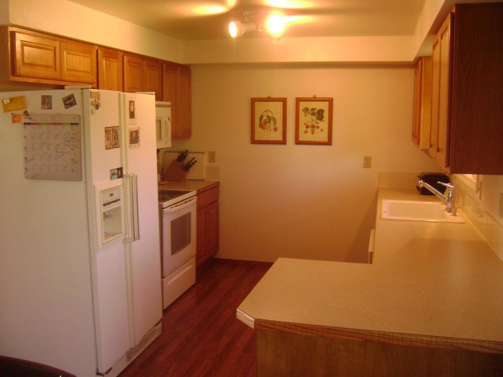 3208 N Bates Ct - Photo 9