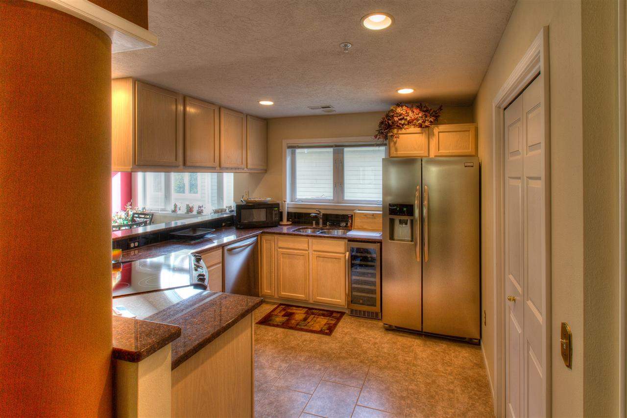 639 N Riverpoint Blvd #G204 - Photo 5
