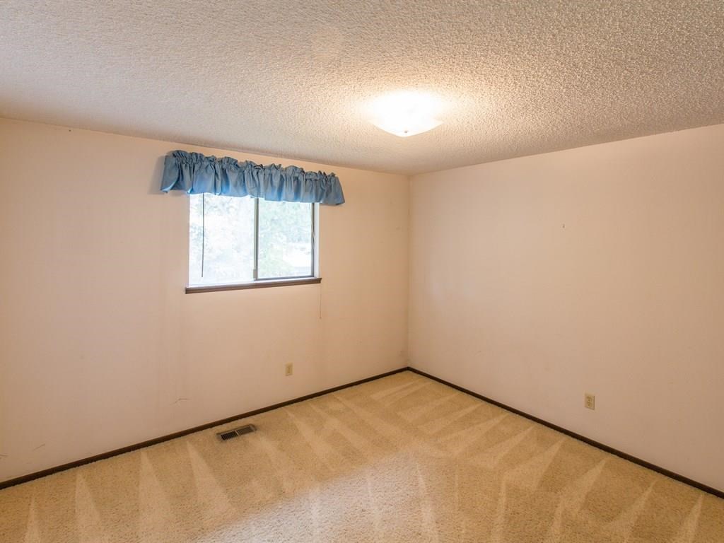 3810 S Moffitt - Photo 10