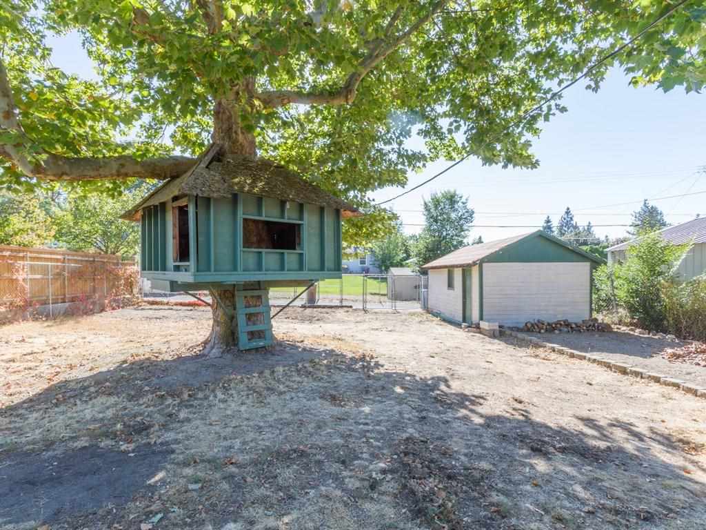 2827 W Everett Ave - Photo 16