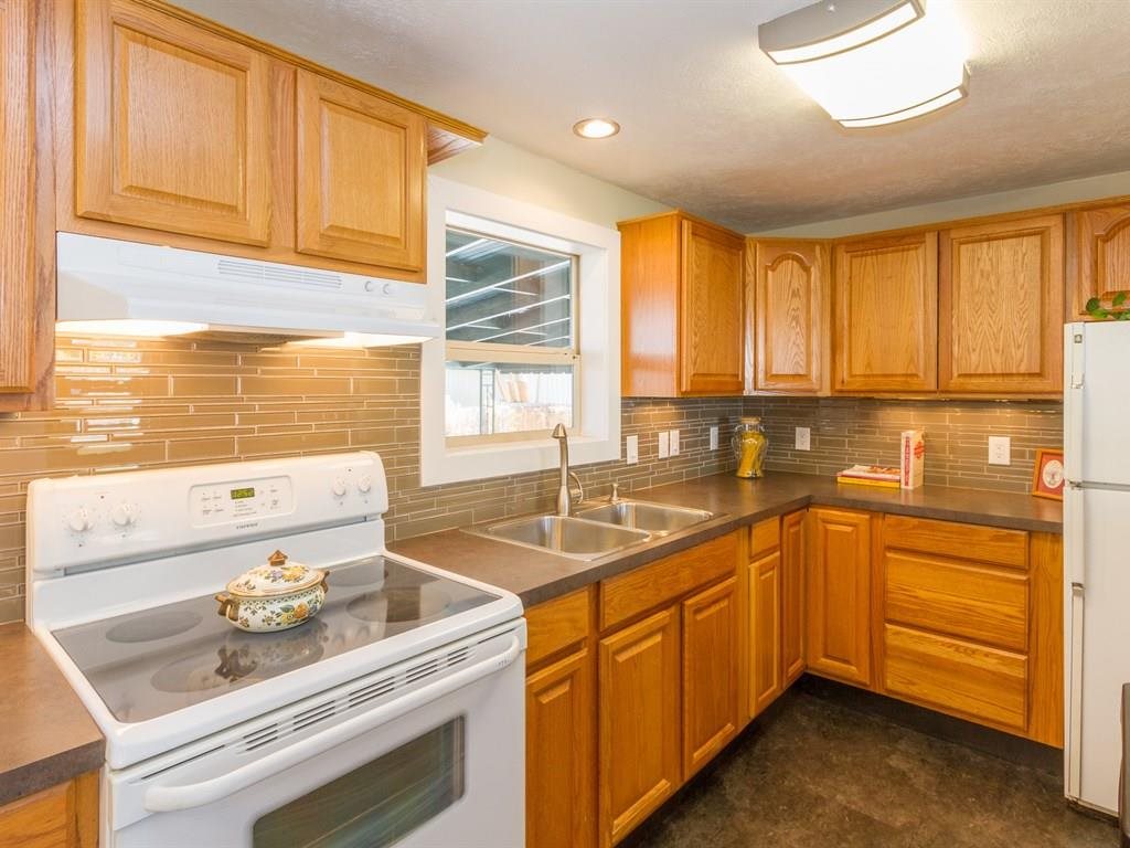 2827 W Everett Ave - Photo 5