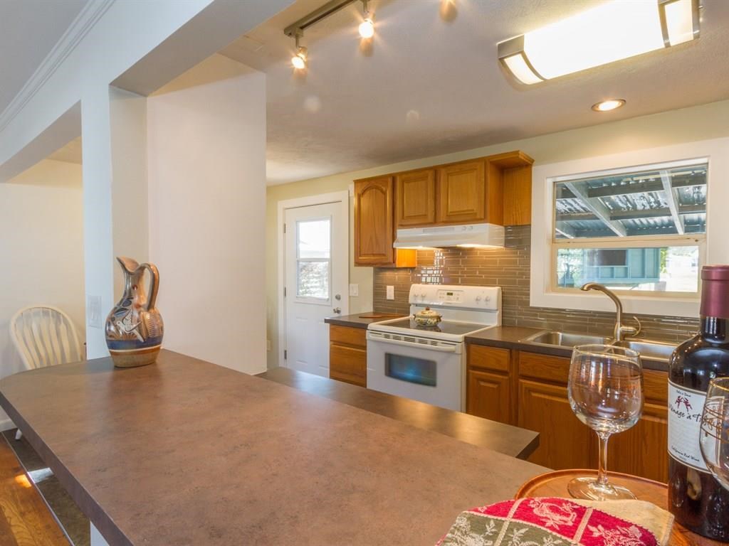 2827 W Everett Ave - Photo 6