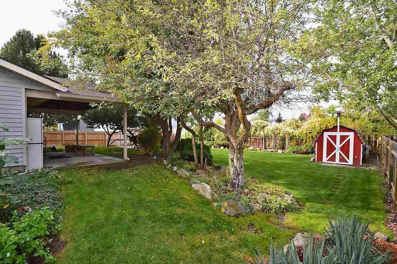 2820 S Avalon - Photo 17