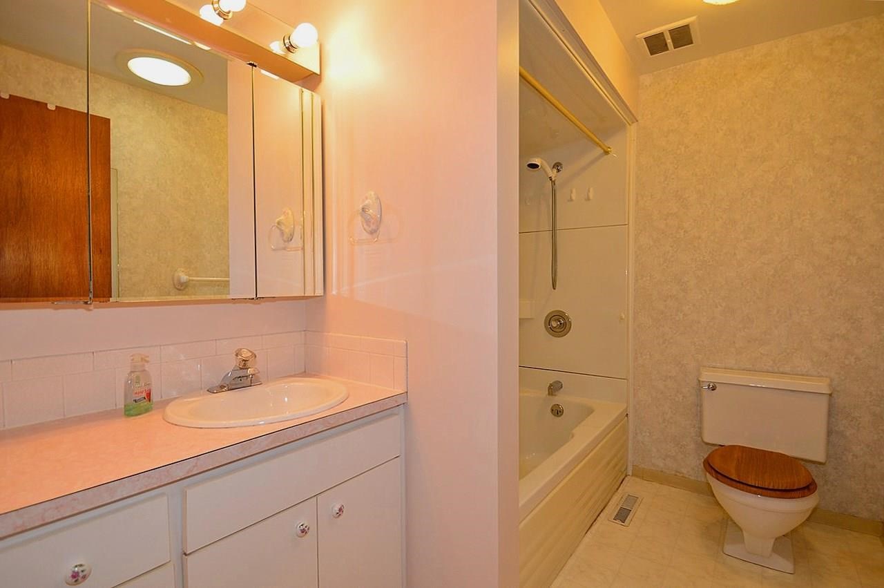 2820 S Avalon - Photo 10