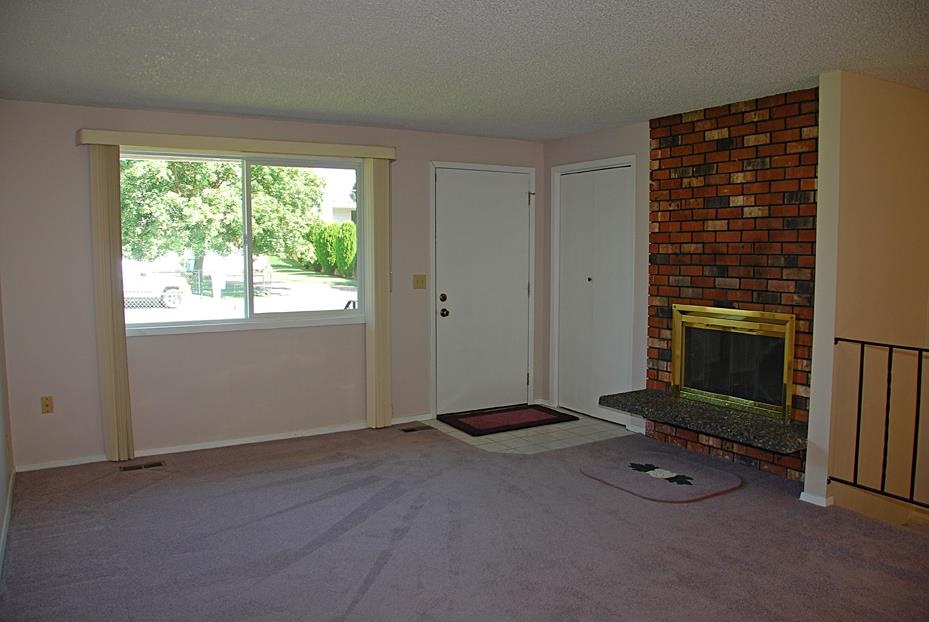 6524 E 11th Ave - Photo 3