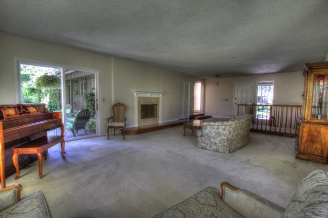 1915 E 23rd Ave - Photo 6