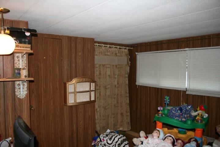 303 E 4th St - Photo 15