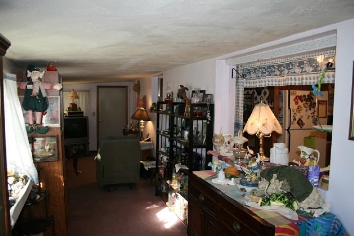303 E 4th St - Photo 9