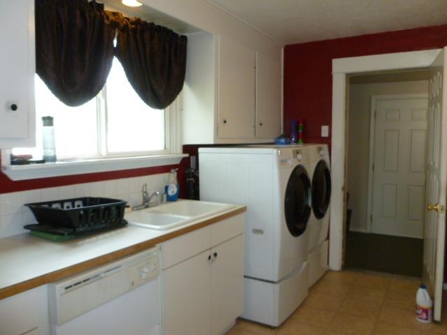 203 E LADD  ST. - Photo 4