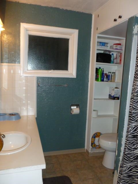 203 E LADD  ST. - Photo 8