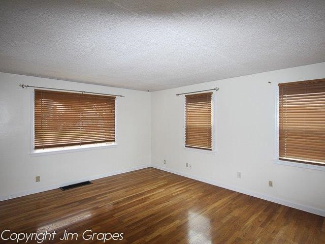 4928 N Whitehouse St - Photo 9
