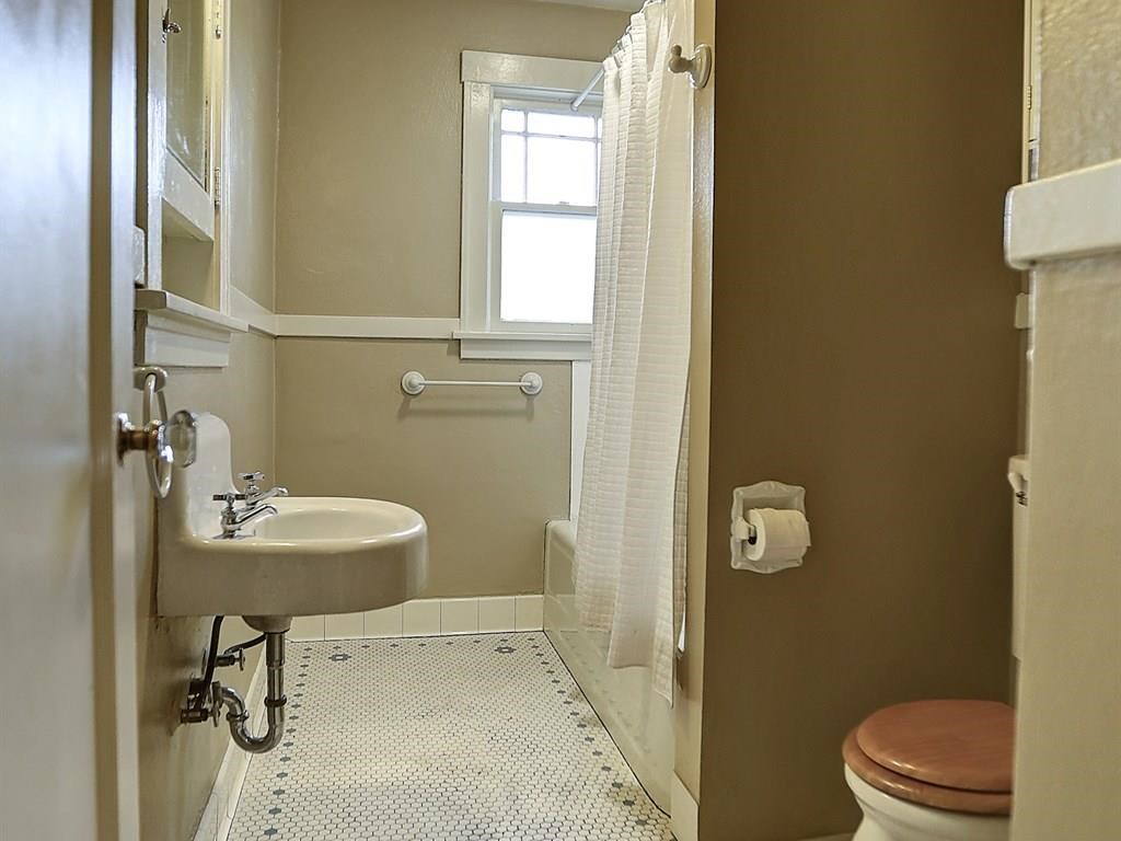 3828 E 6th Ave - Photo 10
