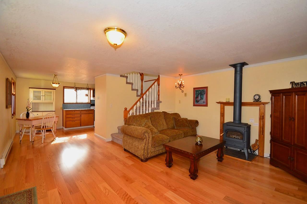 821 N Lefevre - Photo 3