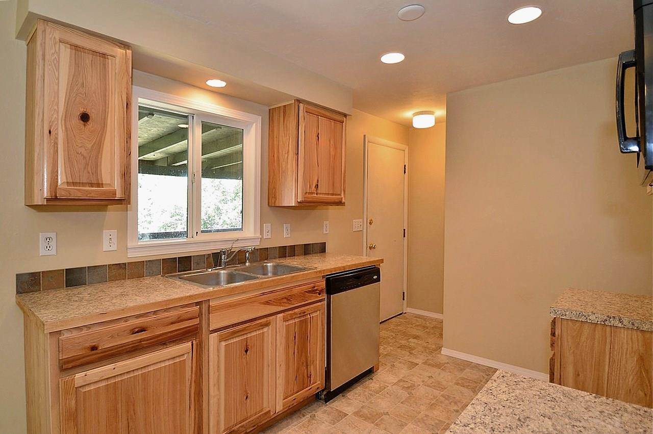 621 E Sumter Way - Photo 6