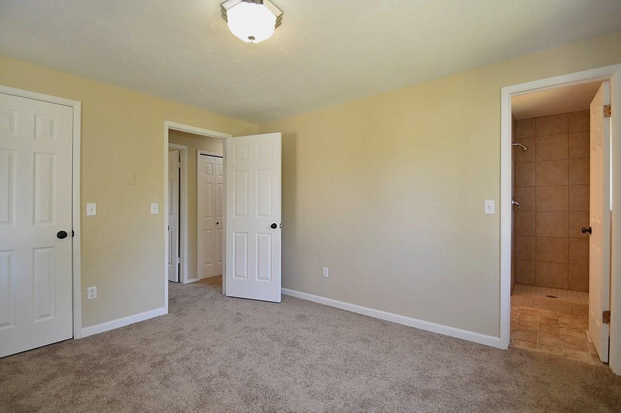 621 E Sumter Way - Photo 10