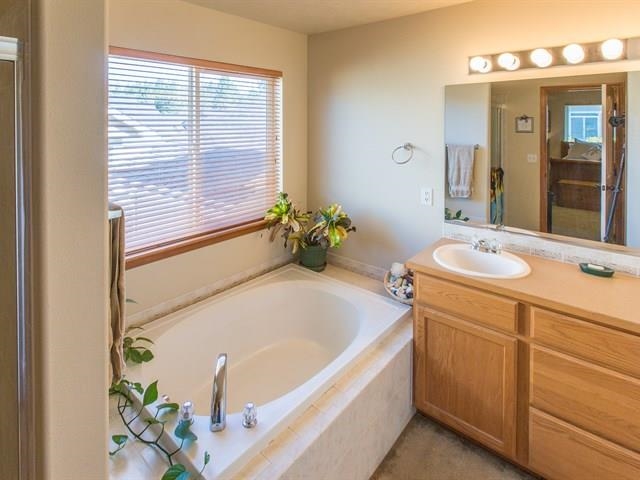 708 E Bonnie Lynn Ln - Photo 12