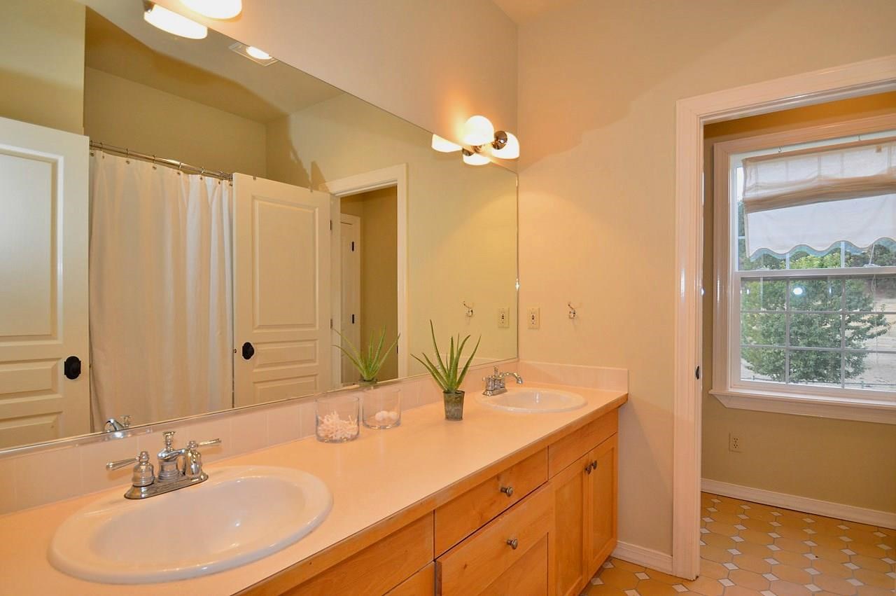 9410 E Greenleaf Dr - Photo 15