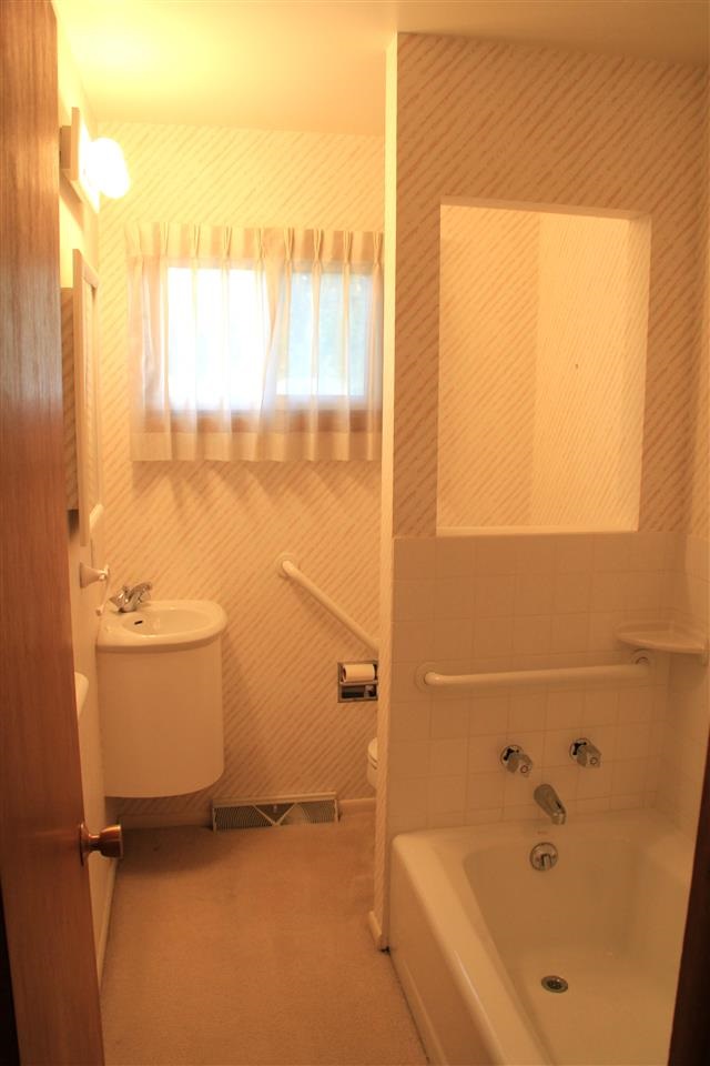 1308 E 40th Ave - Photo 11