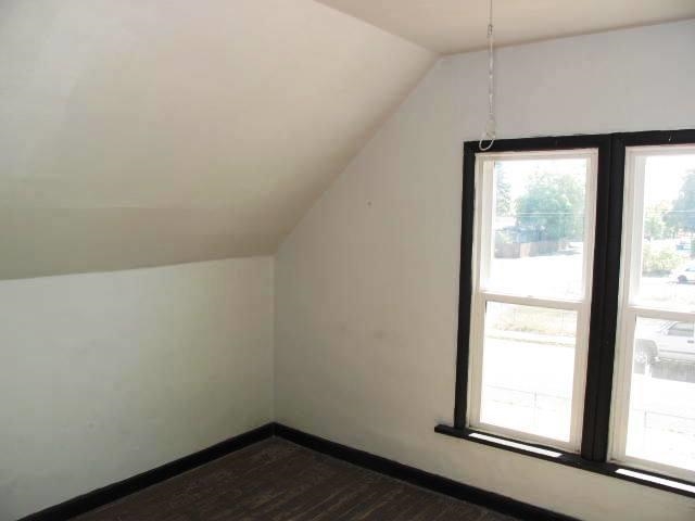 727 E Garland Avenue - Photo 12