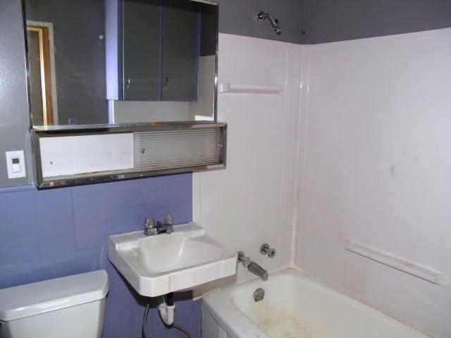 727 E Garland Avenue - Photo 10