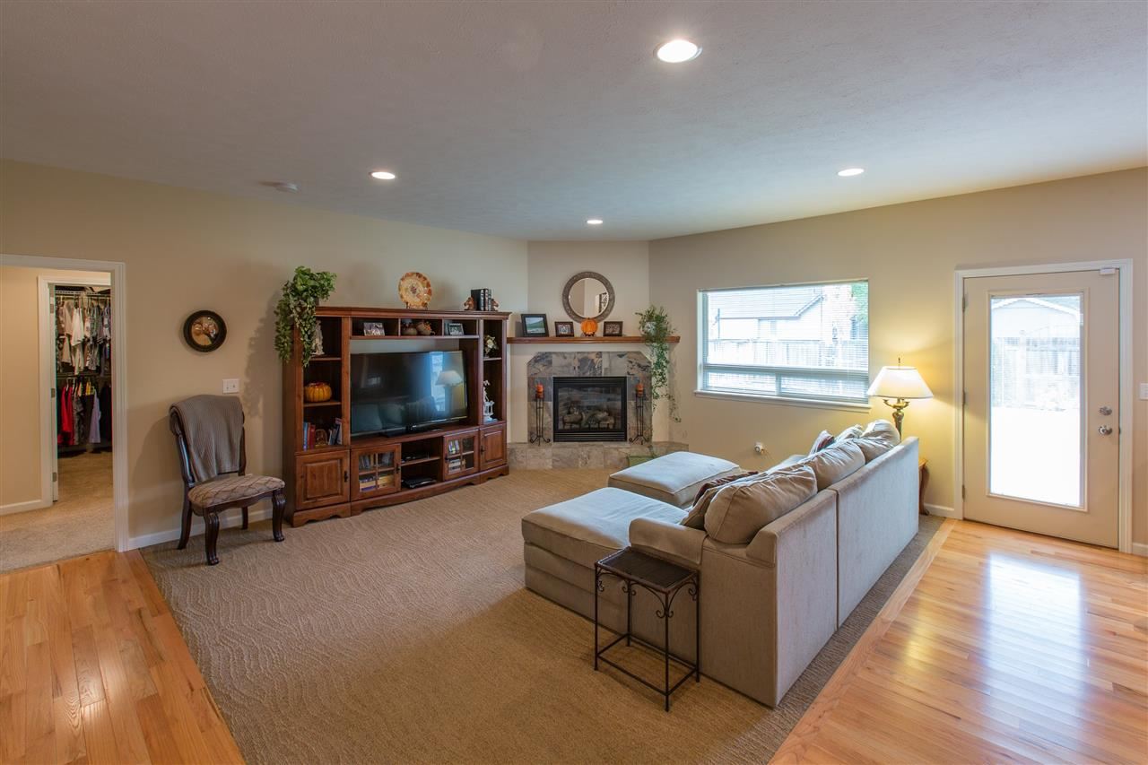 13814 E 22ND - Photo 6