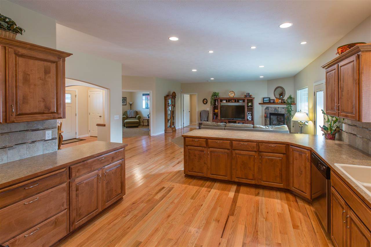 13814 E 22ND - Photo 9
