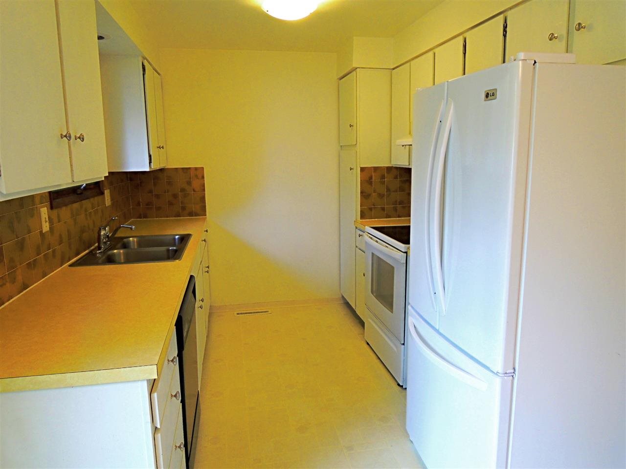 3115 S Division St - Photo 8