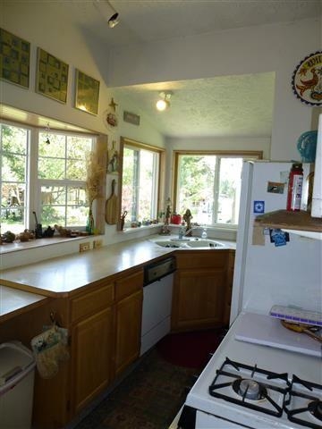 1020 N Evergreen - Photo 8