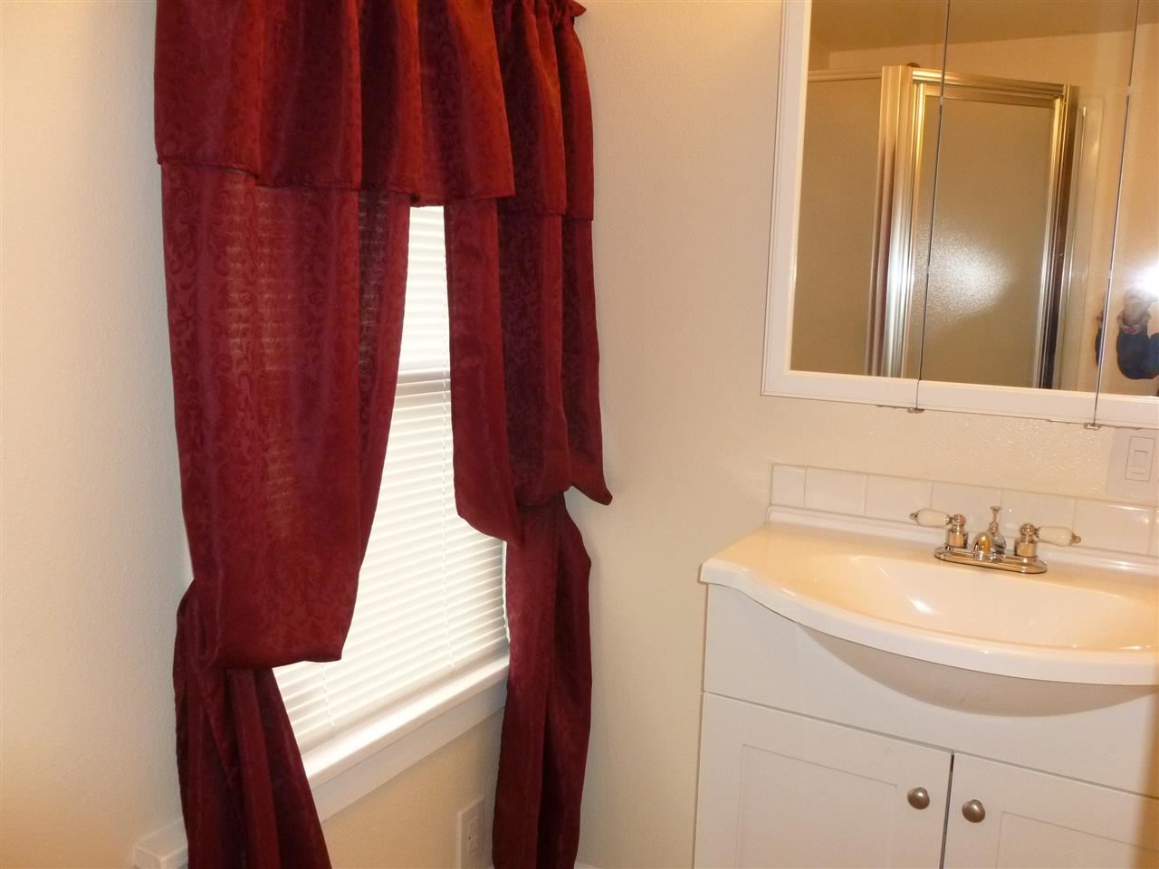 804 E CROWN Ave - Photo 5