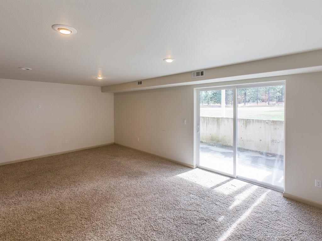 6916 E 11th Ave - Photo 9