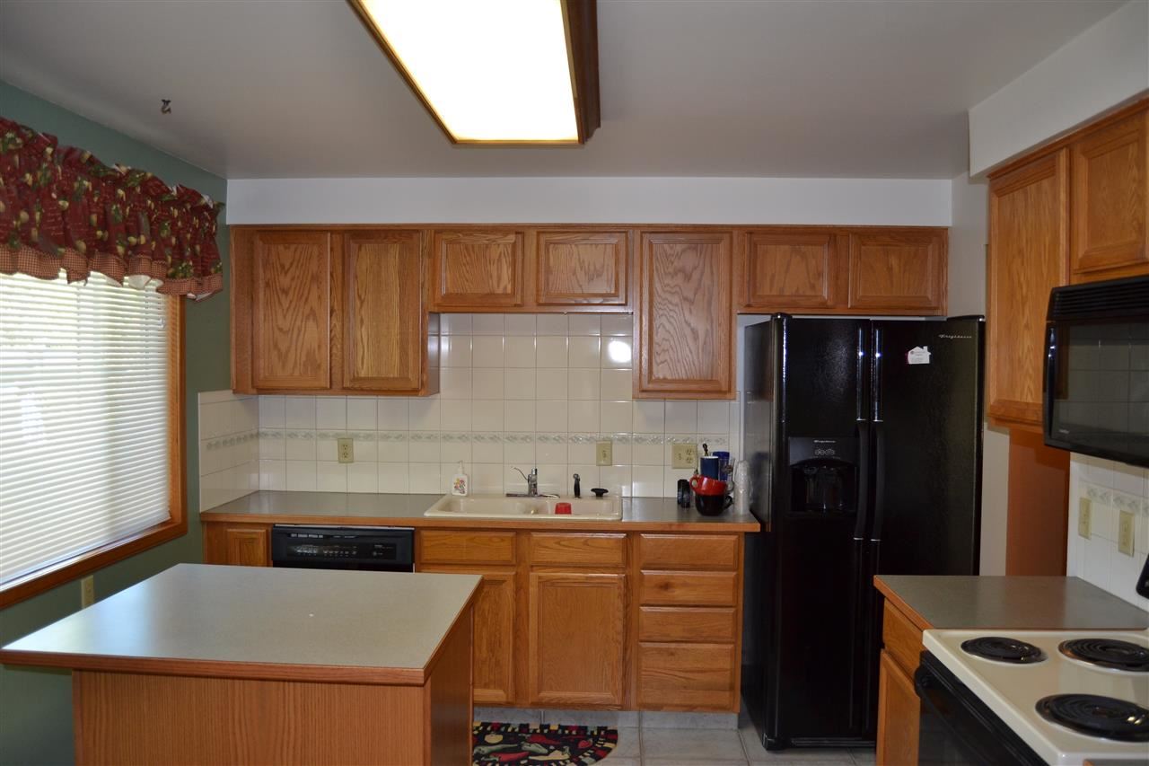 8023 N Fox Point Dr - Photo 6