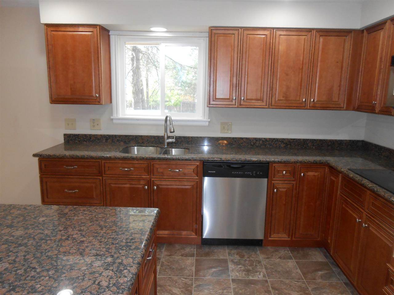 11711 N hemlock - Photo 7