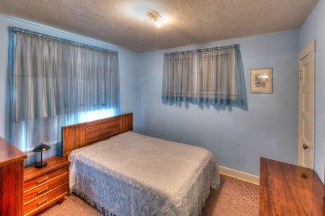 1107 W Grace Ave - Photo 12