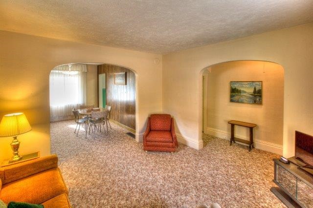 1107 W Grace Ave - Photo 6