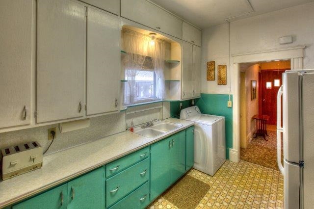 1107 W Grace Ave - Photo 8
