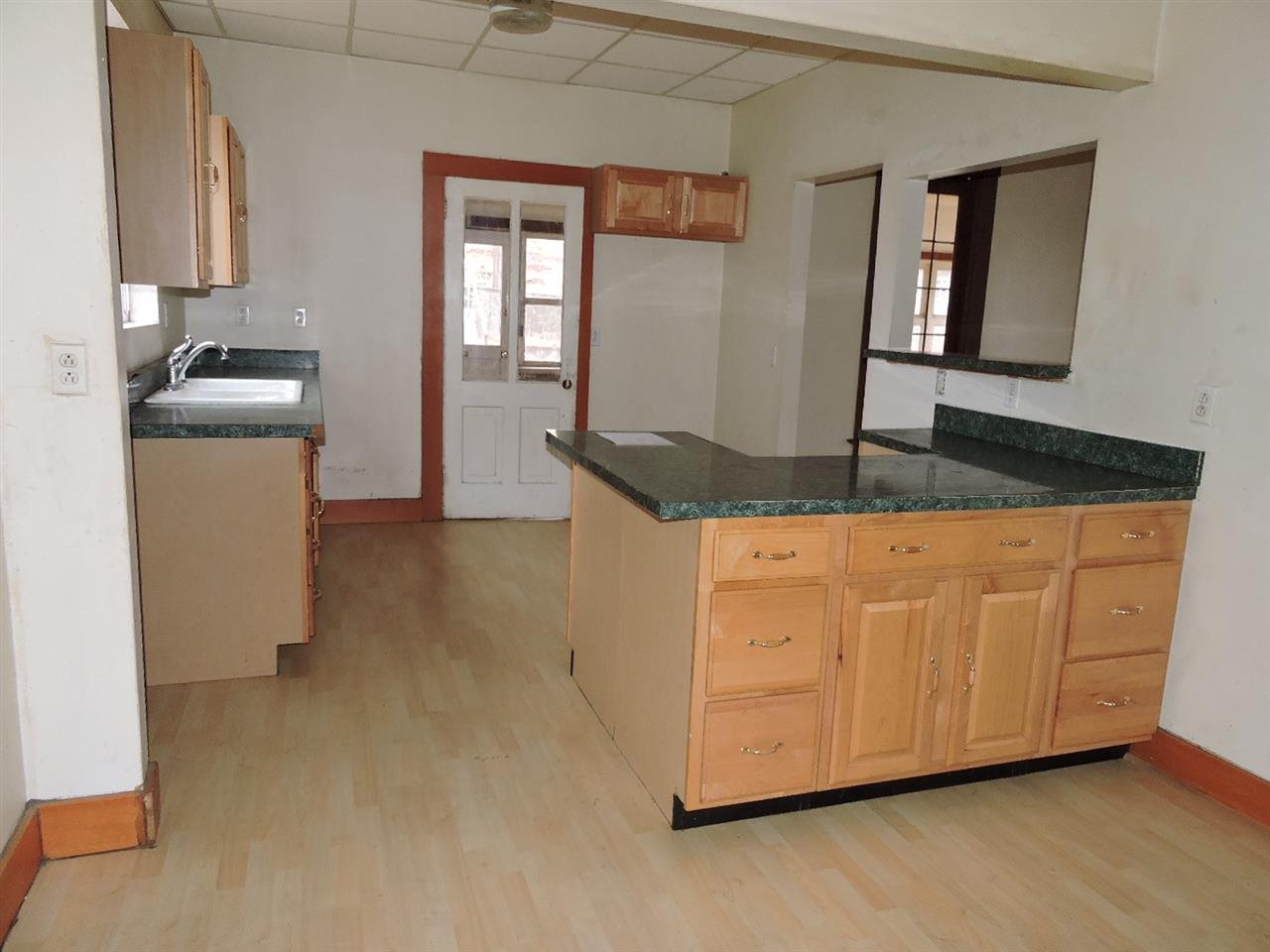 804 Logan St - Photo 11
