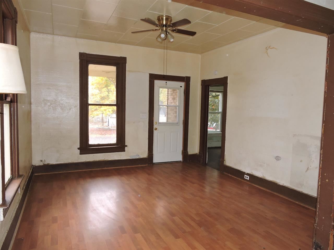 804 Logan St - Photo 12