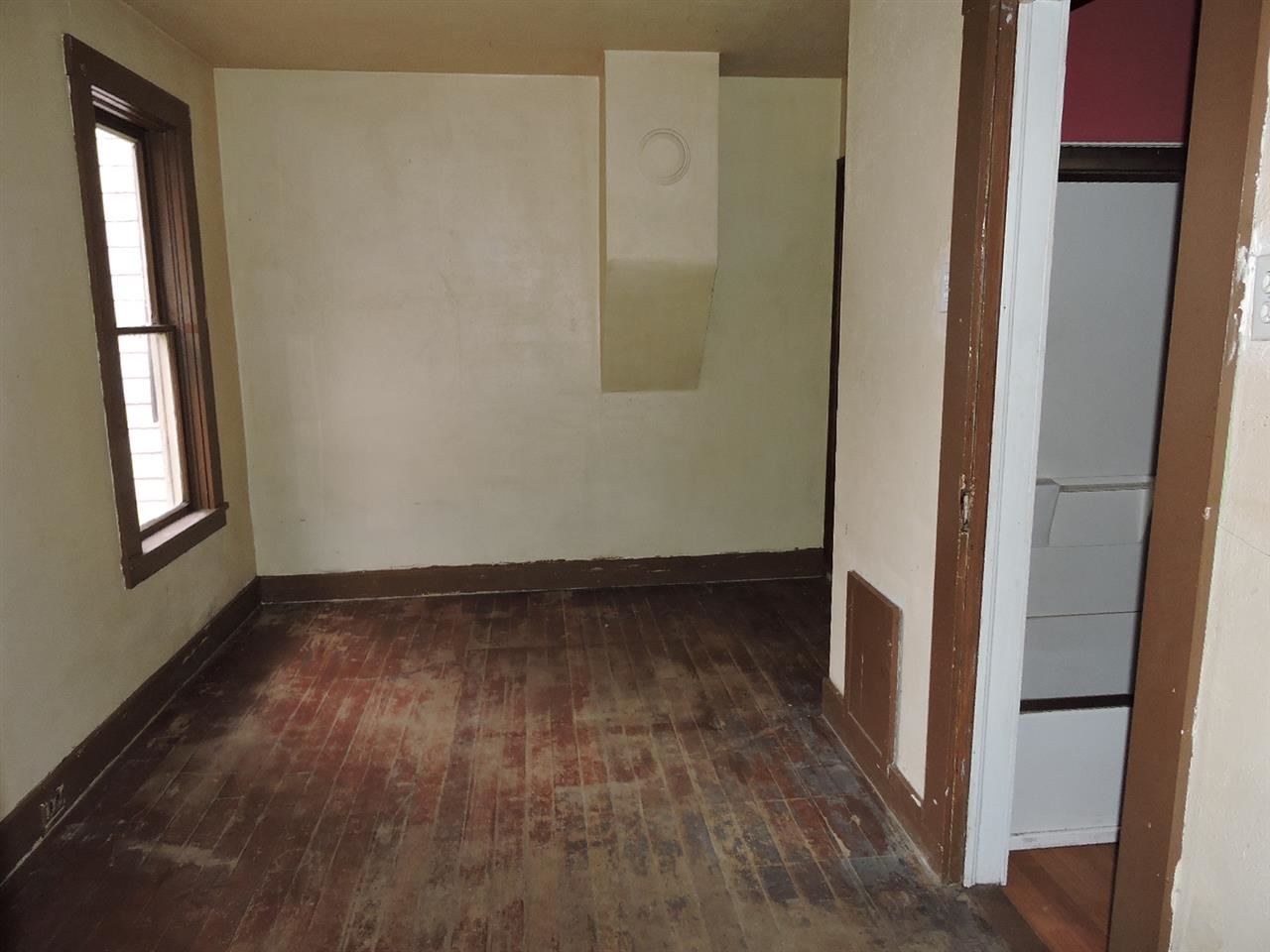 804 Logan St - Photo 9