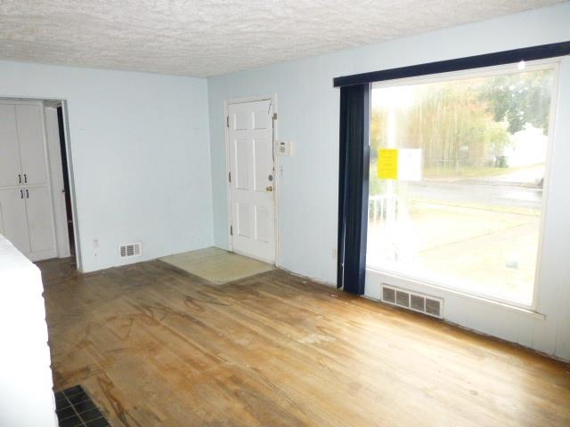 1744 N Cook St - Photo 3