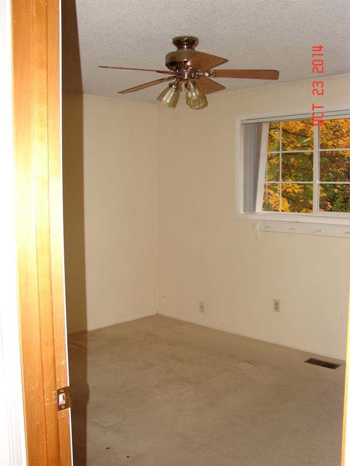 12322 E 26th - Photo 8