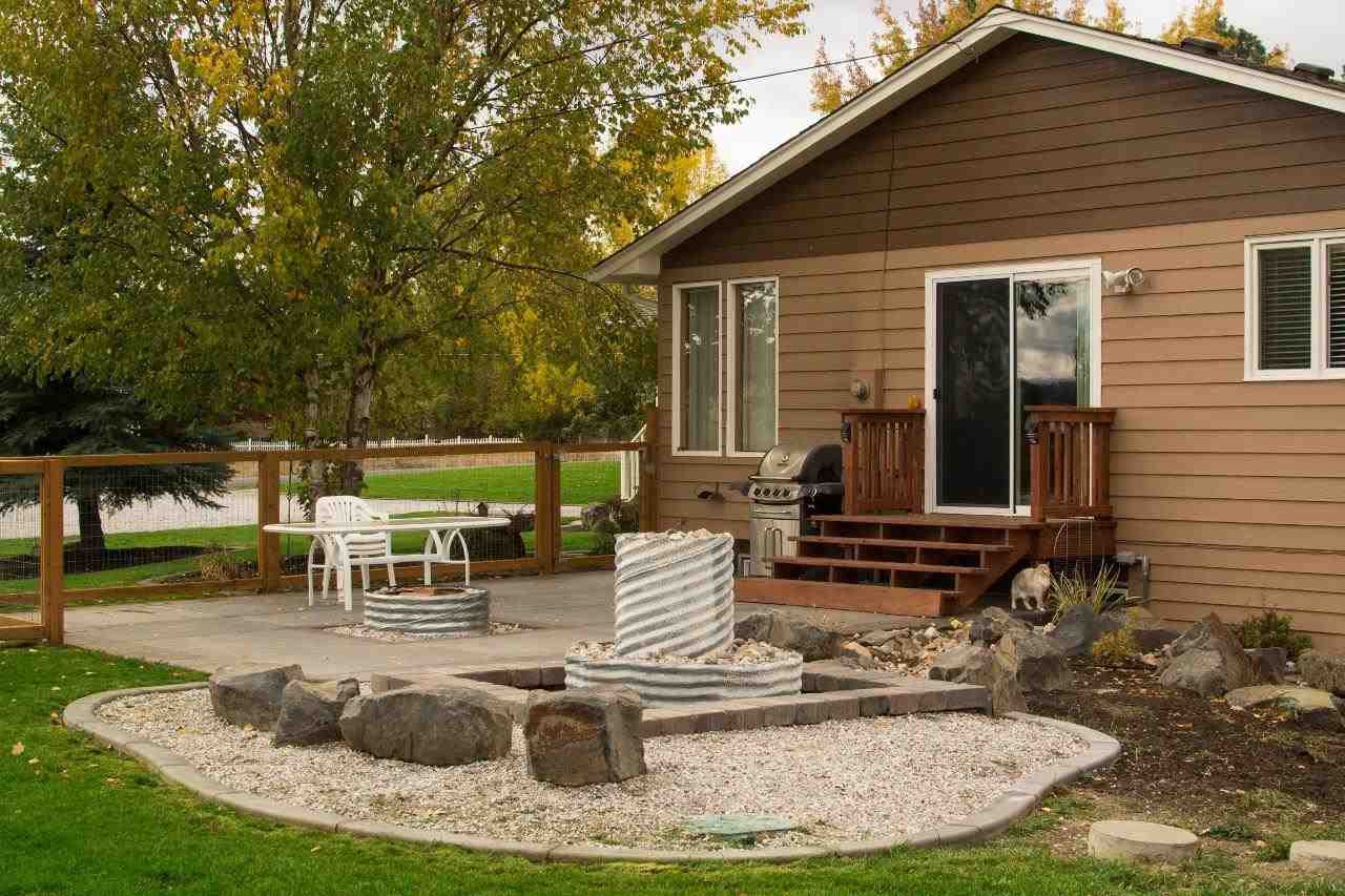 4607 E Farwell Rd - Photo 3