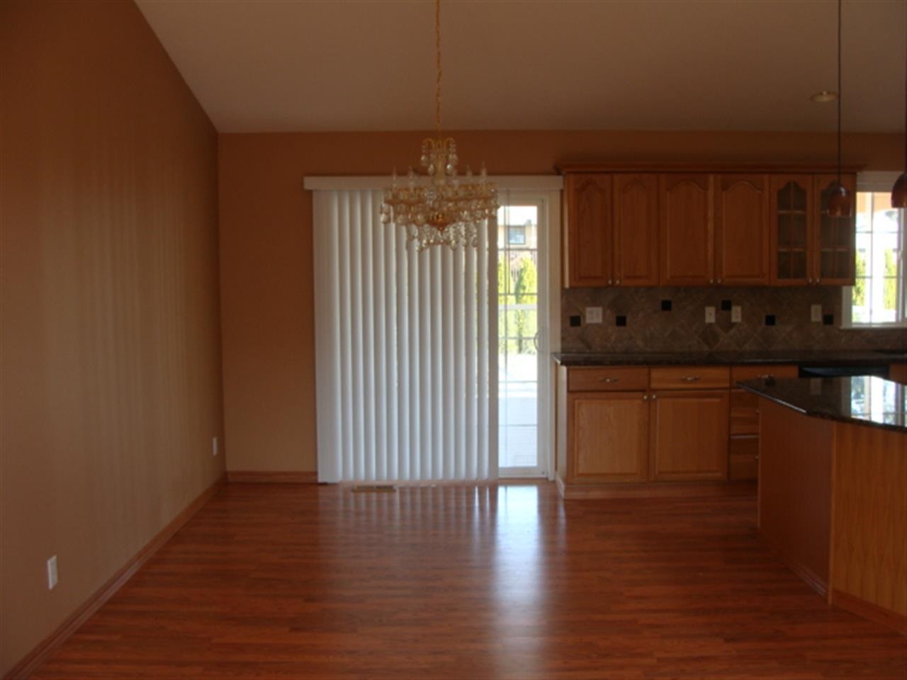 6121 E 11th Ave - Photo 3