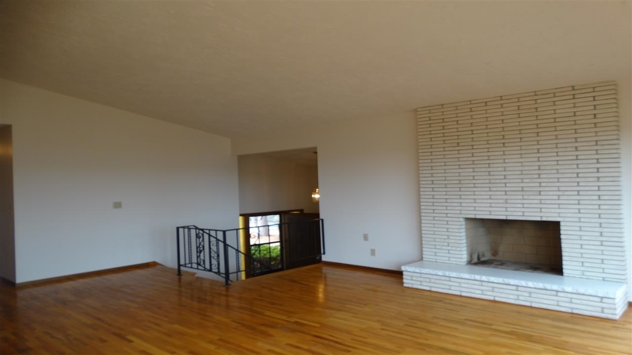 4211 E 8th Ave - Photo 4