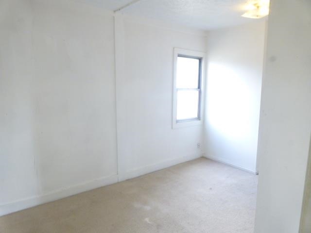6702 N Crestline St - Photo 4