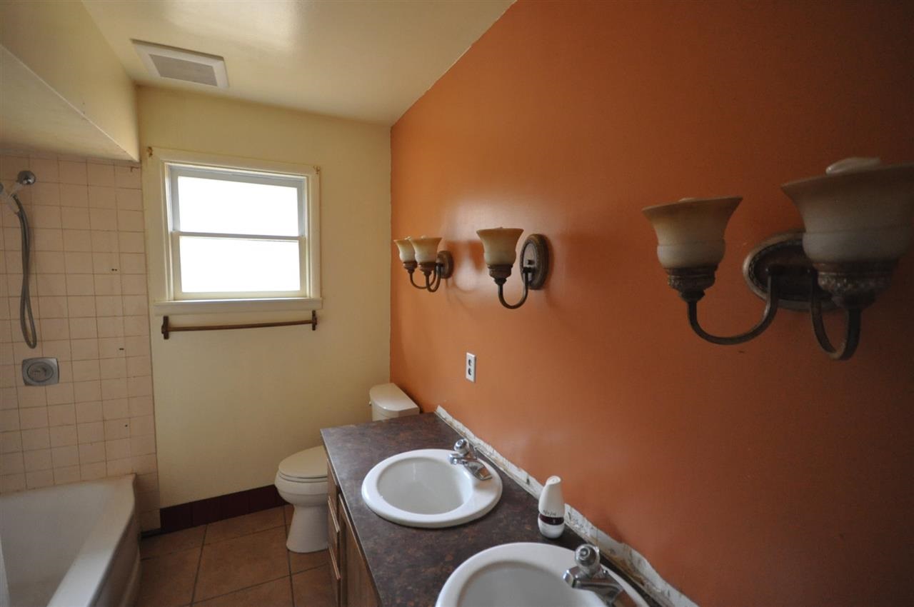 4928 N MONROE - Photo 6
