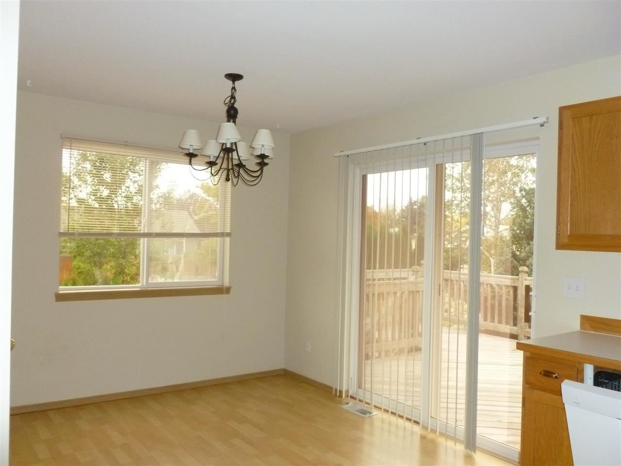 5009 N LARCH Rd - Photo 5