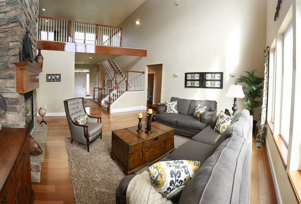 23520 E Broken Lance Dr - Photo 3