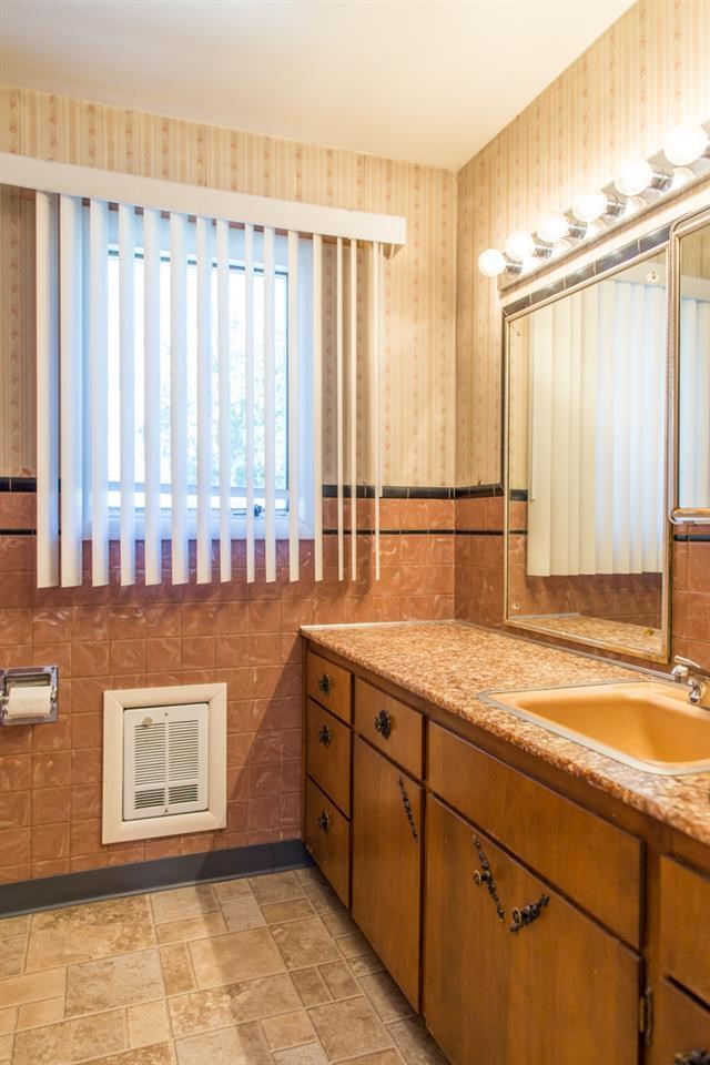 4421 N Addison St - Photo 8