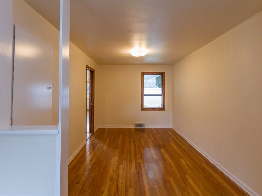 958 E 38TH Ave - Photo 4