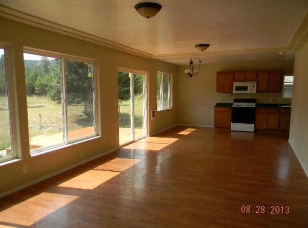 291 Lone Pine Rd - Photo 4